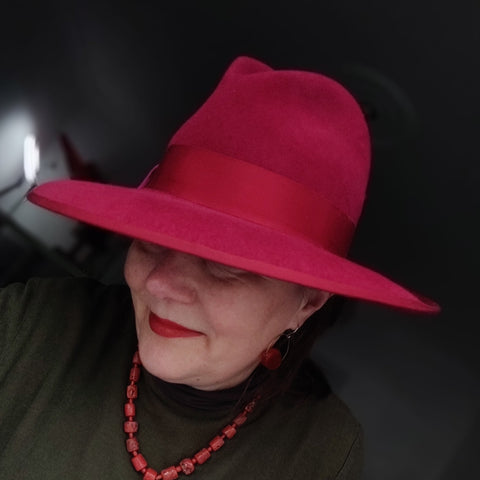 Online & Live | MINI SESSION - A Fedora Reimagined - for all levels