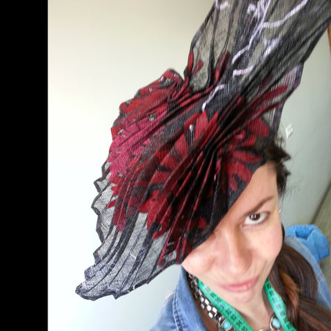 Origami Sinamation by Lina Stein Online and live animation of sinamay 